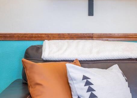 Woodland Park Apartment | Mountain Retreat: 2BR with Views, Patio & Fireplace