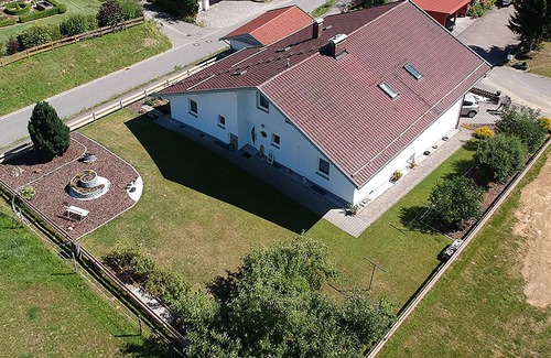Drachselsried Apartment | Cozy Ocean View Retreat with Pool and Breakfast Included