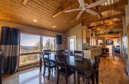 Blowing Rock House | Experience A Nest With a View - 9.8 Rated, Pet Friendly Stay