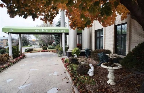 Southwest Minneapolis Apartment | Explore Philanthropy-Focused Stay with Family-Friendly Amenities