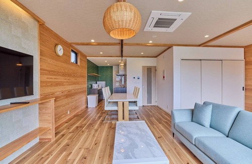 Fujikawaguchiko House | A newly built villa with a jacuzzi where you can s/Minamitsuru-gun Yamanashi