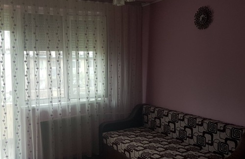 Oradea Apartment | Quiet and Clean Apartment with Pool, Spa & Hot Tub Access