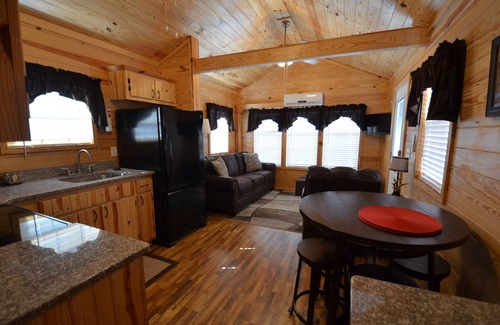 Christopher Creek Cabin | Idyllic Cabin Retreat Overlooking Christopher Creek