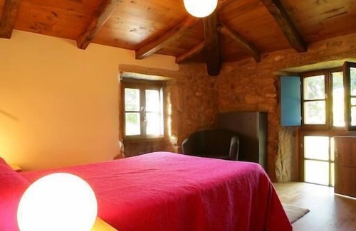 Pidre House | Discover A Parada das Bestas: Family-Friendly Retreat