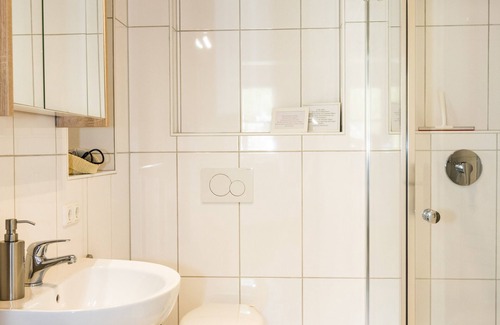 Gstadt Apartment | Nature and Culture Escape with Ocean Views & Breakfast