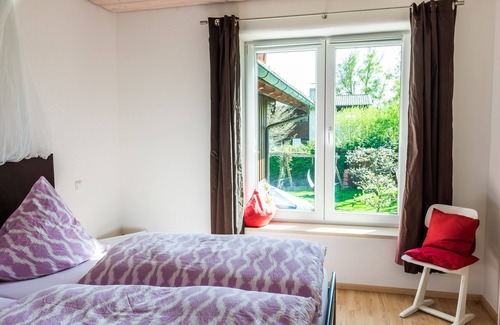 Gstadt Apartment | Nature and Culture Escape with Ocean Views & Breakfast