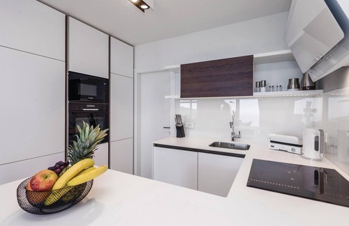 Rukavac House | Dreamlike Retreat with Ocean View and Spa Amenities