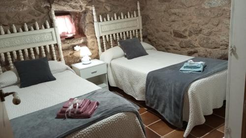 Castro Caldelas House | Child-Friendly Stay at A Paragűeria - Rated 9.2/10