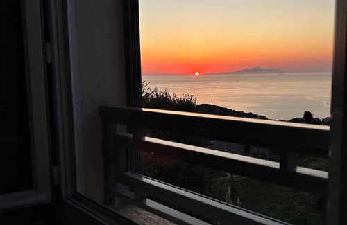 Brando Villa | Discover A PAROCCHIA CASTELLO: Oceanfront Paradise Awaits