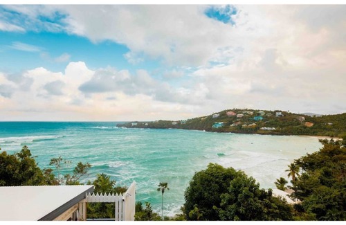 Estate Hull Apartment | Serene Escape with Oceanfront Views and Pool Access