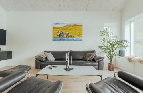 Faroe Islands Villa | Elegant Boathouse Retreat in a Secluded Fjord - 4 Star Stay