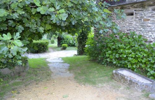 Oca de Abaixo House | Discover A Pena de Augasantas: Rated 9.6 with Family Amenities