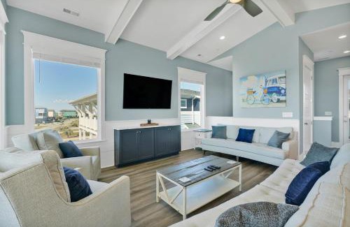 Yaupon Beach House | Discover A Perfect Approach: Family-Friendly with Pool Access