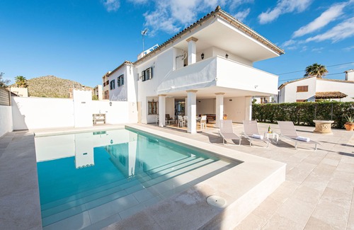 Les Palmeres House | Ideal Villa Retreat with A/C and Private Pool for Holidays