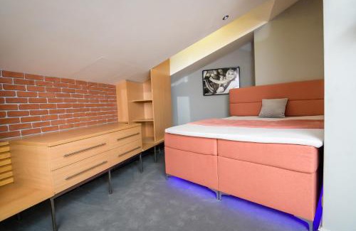 Juh Apartment | Ideal Stay in Kosice: Pet-Friendly with High Guest Ratings