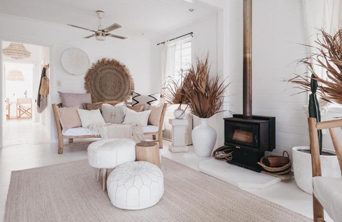 Bangalow House | Ideal Retreat - Family-Friendly Amenities at Collective Retreat