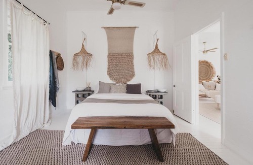 Bangalow House | Ideal Retreat - Family-Friendly Amenities at Collective Retreat
