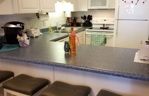 Anderson Condo | Experience Lake Hartwell: Waterfront Villa with Pool & Views