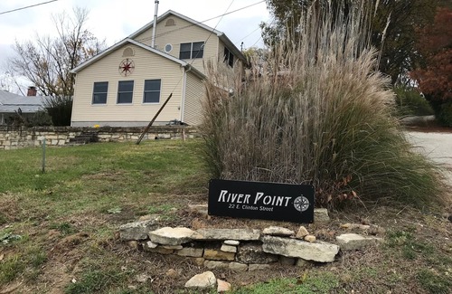 Grafton House | Ideal Weekend Getaway with Family-Friendly Amenities