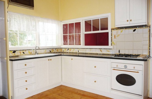 Echuca House | Experience Pet-Friendly Comfort Just 1.1 km from Downtown