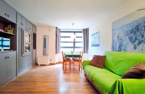 Alp Apartment | Scenic La Molina Apartment with Ski Access & Great Views