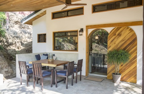 Nosara House | Discover Paradise in Playa Guiones with Oceanfront Views