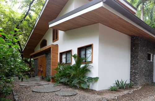 Nosara House | Discover Paradise in Playa Guiones with Oceanfront Views