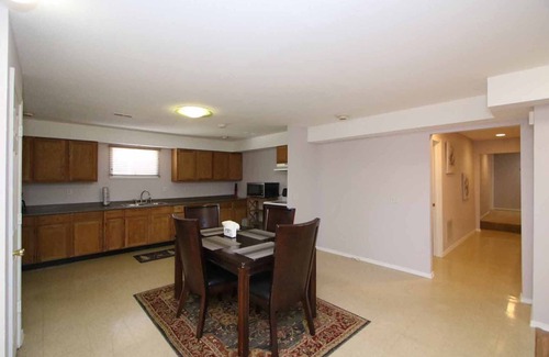 Belleville Apartment | Elegant 4 Bedroom Penthouse with Spa and Hot Tub Retreat