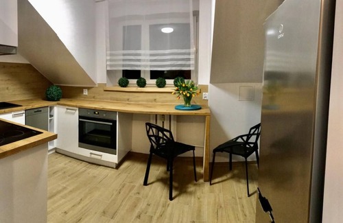 Kostrzyn Apartment | Ideal Family Retreat Near the Border and Train Station