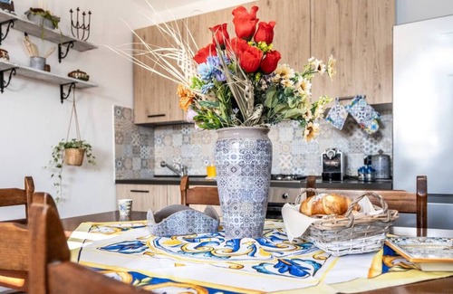 Landro Apartment | Relax at A Place in the Sun - Caltanissetta with Spa & Breakfast