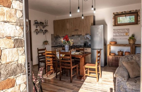 Landro Apartment | Relax at A Place in the Sun - Caltanissetta with Spa & Breakfast