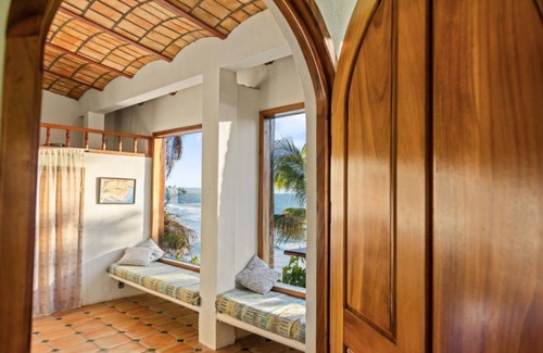 Platanitos Villa | Unmatched Experience with Ocean Views and Spa Amenities!
