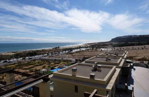 Els Arenals del Sol House | Dreamy Escape - Oceanfront Pool & Spa Retreat Awaits