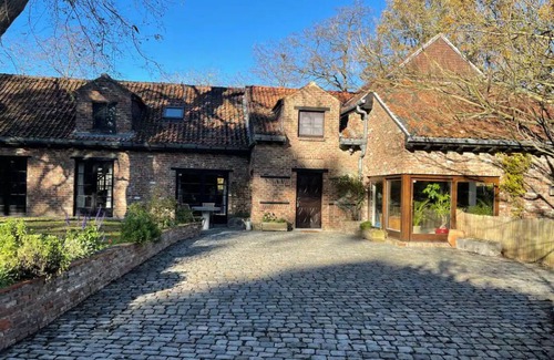 Ottenburg Villa | Escape to a Serene Retreat Surrounded by Lush Greenery