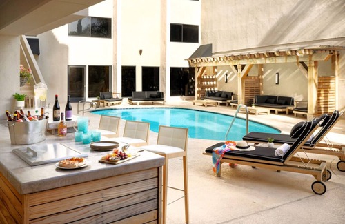 Calabasas House | Enjoy Your Stay with Pool Access Near Calabasas Open Space
