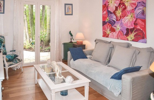 Pignan House | A pleasant vacation home for a great family vacation in Hérault.