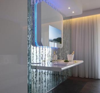 Porto Ercole Hotel | Elegant A Point Porto Ercole Resort & Spa with Ocean Views