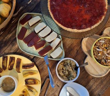 Cidade Nova Peruibe Hotel | Discover A Pousada Vegana: Family & Pet-Friendly Retreat