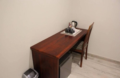 Harare Apartment | Cozy B&B Stay in Belvedere, Harare with Breakfast Included