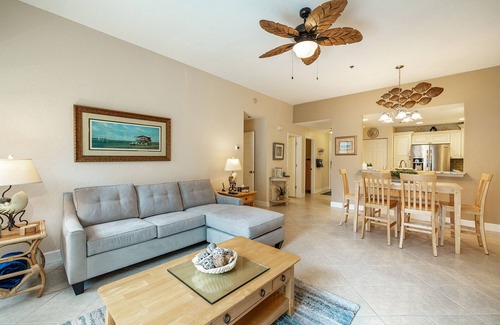 Independence Square House | Beachfront Condo Steps from Ocean - Guest Rated 9.6/10