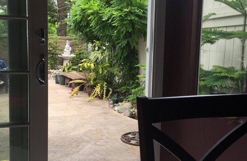 Aliso Viejo House | Cozy Bedroom Retreat with Private Bath in Shared House