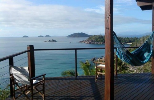 Bedarra Island House | Dreamy Private Island Getaway with Ocean View & Kitchen