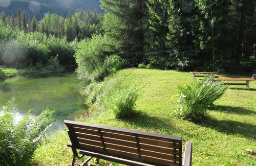 Crown Point Cottage | Idyllic Riverside Suite Near Seward with Spa and Hot Tub