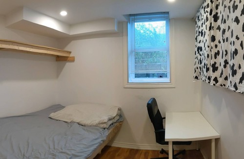 Richmond Hill Apartment | Cozy Private Room 3B - Perfect for Your Getaway