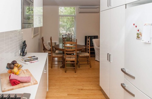 Woollahra Apartment | Explore A Provincial Abode in Woollahra with Spa Amenities