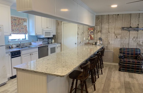 Silver Cay House | Cozy Beach House with Oceanfront Views in Dauphin Island