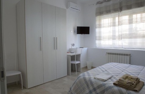 San Cataldo Bed & Breakfast | Discover A Quattro Passi: Family-Friendly with Kitchen Access