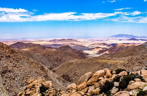 La Rumorosa House | Serene Getaway at La Cabaña de Nano with Spa & Breakfast