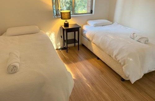 Erskineville Apartment | Discover A Quiet Oasis: Pet and Child-Friendly Retreat