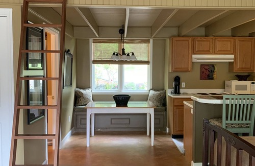 Ferndale Apartment | Discover a Serene Forest Retreat Minutes from the City